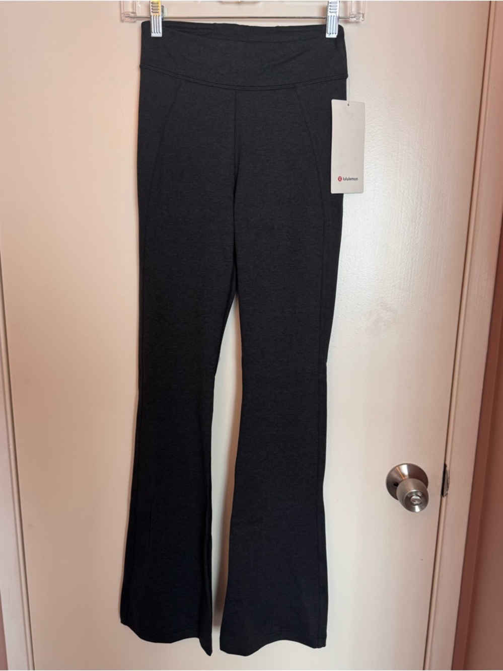 lululemon athletica Black Boot-Cut Fitness Pants sz 6